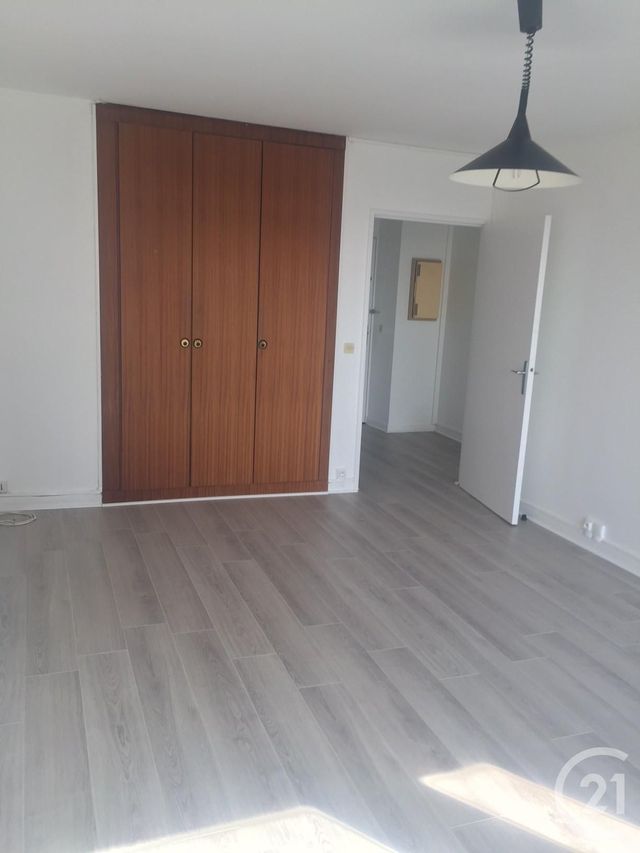 Appartement F2 à louer - 2 pièces - 55.0 m2 - PARIS - 75013 - ILE-DE-FRANCE - Century 21 Olympiades